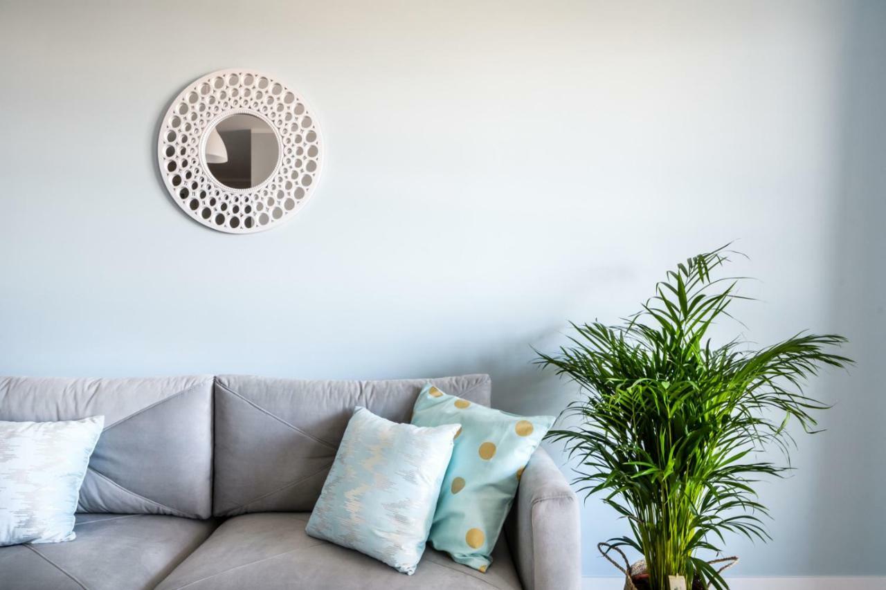 West Side Apartment Варшава Екстериор снимка