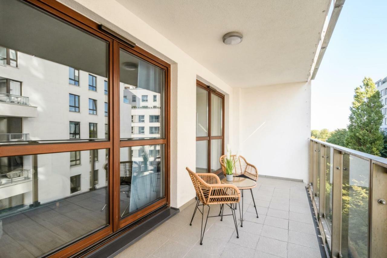 West Side Apartment Варшава Екстериор снимка