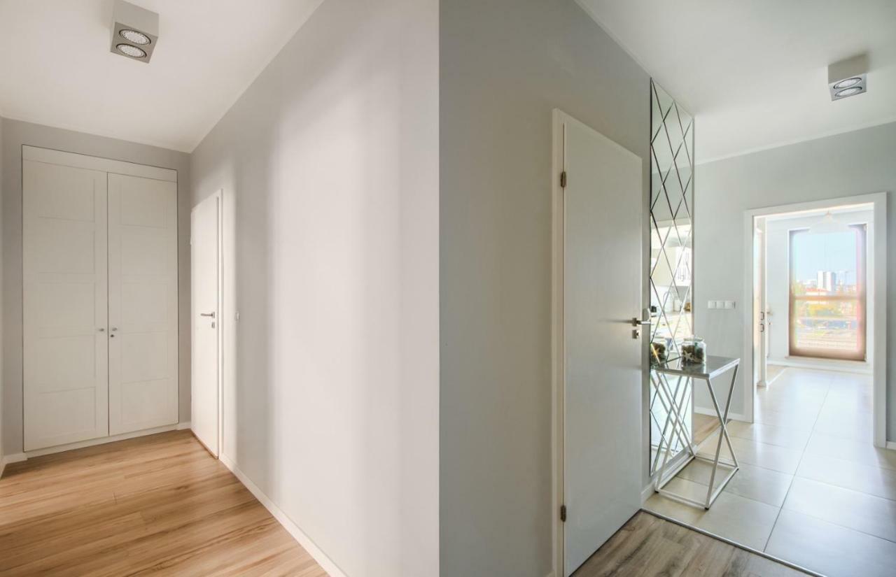 West Side Apartment Варшава Екстериор снимка